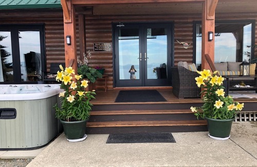 Regional District of Nanaimo House | -10% weekly Beach Log home slps 14 watercraft incl fish from shore clam/oysters