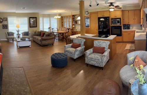 Bellville House | 100-acre ranch with beautiful creek, ponds, woods, livestock