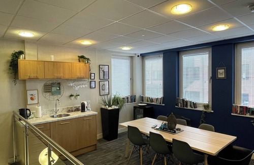 Reading City Centre Apartment | 100 Kings Road by House of Fisher