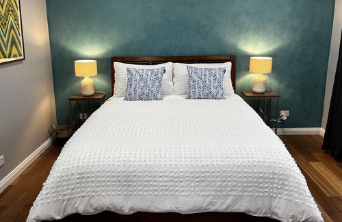 Noraville Bed & Breakfast | 100 - Lovely self contained 2 beds unit