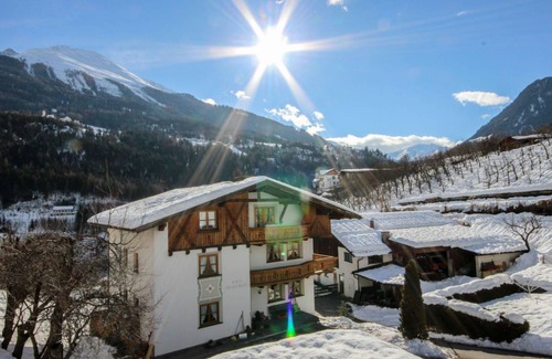 Quadratsch Apartment | 100 m² Apartment ∙ 3 bedrooms ∙ 6 guests