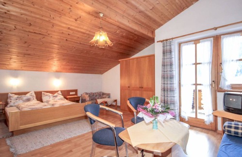 Quadratsch Apartment | 100 m² Apartment ∙ 3 bedrooms ∙ 6 guests