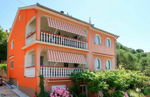 Rab Apartment | 100 m² Apartment ∙ 3 bedrooms ∙ 6 guests
