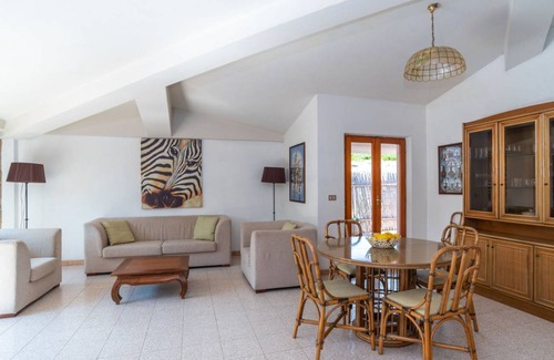Portobello House | 100 m² House ∙ 2 bedrooms ∙ 4 guests