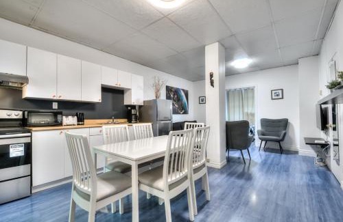 Gay Village Apartment | 100 METERS to METRO BEAUDRY - FULL APARTMENTS - 1 minute walk to the FAMOUS ST CATHERINE STREET - Montcalm units