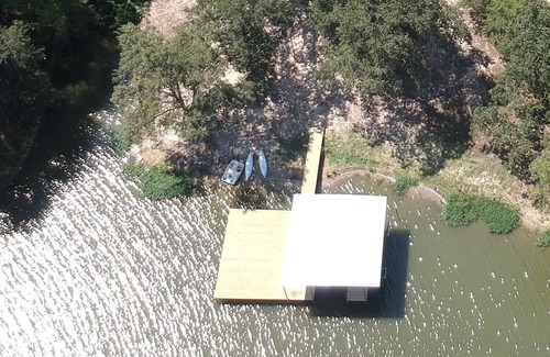 Quinlan House | $100 off June Special *WATERFRONT* Lake Tawakoni Log House