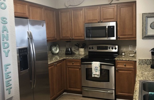 Panama City Beach Condo | 100 PLUS 5 STARS! BEACHFRONT! FREE BEACH CHAIRS! STAND UP SHOWER! FULLY STOCKED!