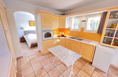 Aspremont Villa | 100% private. Villa Palmeraiepap Nice® Swimming pool, 3 terrace, Jacuzzi.