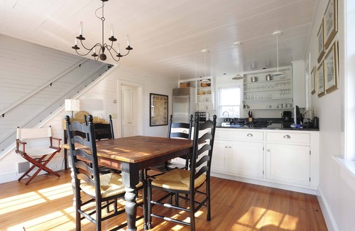 Lakeside Cottage | 100% WASHINGTON! PoshPadsCT "SHEARER"2HrsNYC, 3BR, Heated Pool, Ski, BBQ, 2FPs