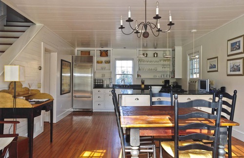 Lakeside Cottage | 100% WASHINGTON! PoshPadsCT "SHEARER"2HrsNYC, 3BR, Heated Pool, Ski, BBQ, 2FPs