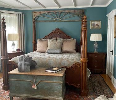 Gananoque Bed & Breakfast | 1000 Islands Bed and Breakfast-The Bulloch House