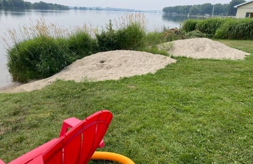 Edwardsburgh/Cardinal Apartment | 1000 ISLANDS WATERFRONT ACCOMMODATION