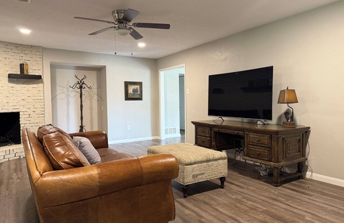 Oak Cliff House | 1000mbps Fiber internet, 3 bed/2bath Dallas Home