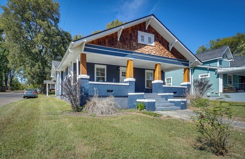 Knoxville Cottage | '1001 Sevier Bungalow': 2 Mi to Neyland Stadium!