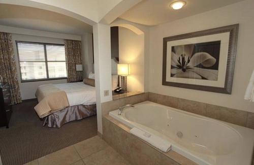 Enterprise Resort | 100ft from South Point Casino, S Las Vegas Blvd, 1BR 1 BTH, 10 min to Strip