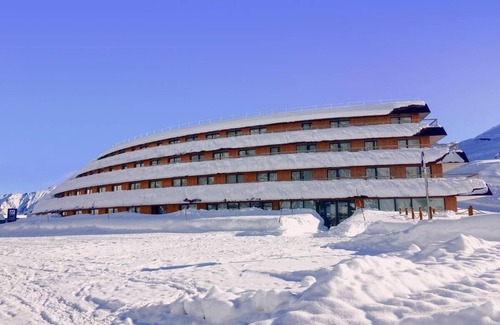 Piau Engaly Apartment | 100m from resort center, fitness, terrace, parking, tv, 70m², Piau Engaly