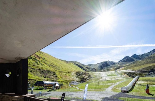 Peyragudes Apartment | 100m from resort center, 1st floor, parking, tv, ski locker, 49m², Peyragudes