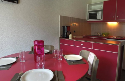 Ceillac Apartment | 100m from ski slopes, balcony, parking, tv, ski locker, 41m², Ceillac en Queyras