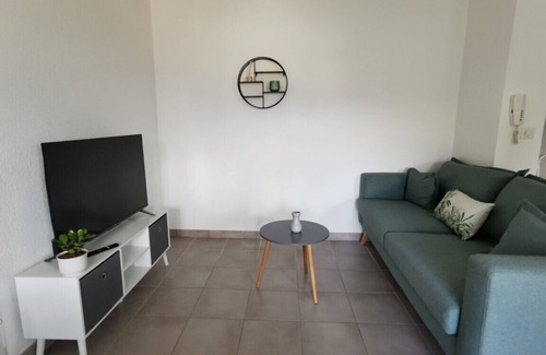Trets Apartment | 100m from the center! Apartment with balcony
