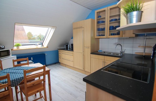 Esenshamm Apartment | 100sqm 3-star vacation apartment, near Weser beach+North Sea, quiet+beautiful location