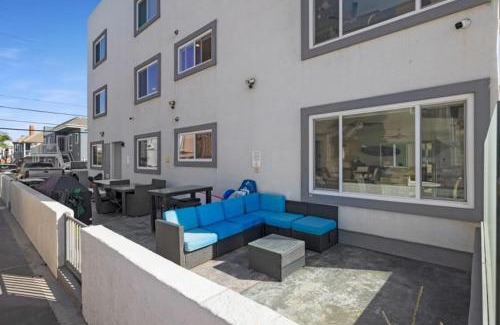 Mission Beach House | 101-Luxury1