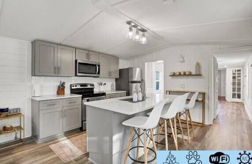 Sneads Ferry House | 101 Misty Hollow Lane: 2 BR, 2 BA House in SNEADS FERRY, Sleeps 5