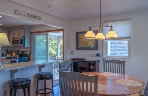 East Sandwich House | 101 Ploughed Neck - Charming home .1 mile to East Sandwich beach w. marsh viewnn