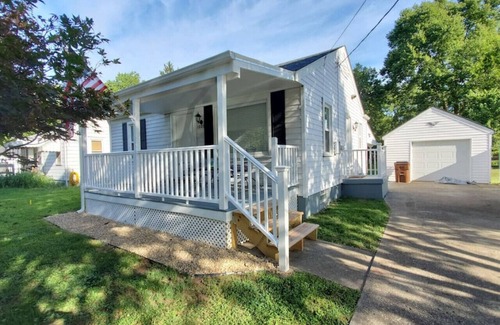 Trenton House | 102 E home Ave. · ✪ Rodney's Cute and Charming Trenton home ✪