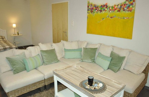 Muelheim House | 102 m² House ∙ 3 bedrooms ∙ 8 guests