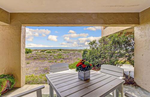 Amelia City Apartment | 102 Sailmaker
