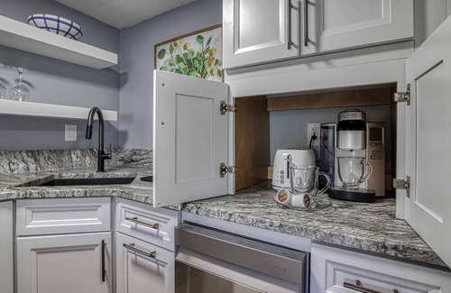 Sevierville Condo | 1023 English Mtn by Beyond Expectations: Newly Renovated 5 Star Condo w/Views