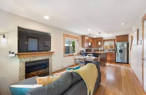 Atlantic Apartment | 104 - Mainstreet Townhouse