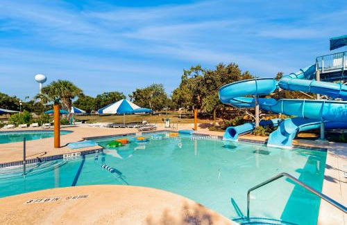 Lakeway Apartment | 104 World of Tennis Square #104
