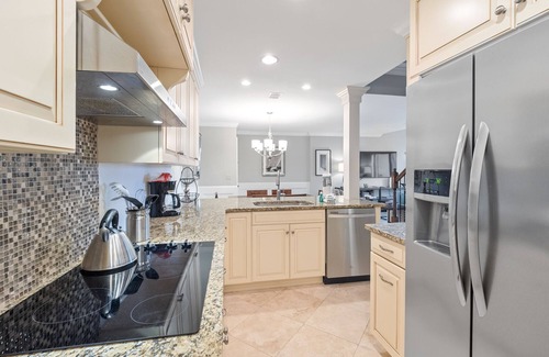 Harbour Town Villa | 1043 Caravel Court-Penthouse Overlooking Harbour Town! Pool Membership!