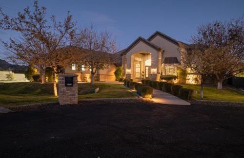 East Mesa House | 104th Mesa home