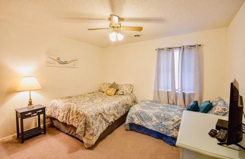 Surfside Beach Condo | 105 m² Condo ∙ 2 bedrooms ∙ 5 guests