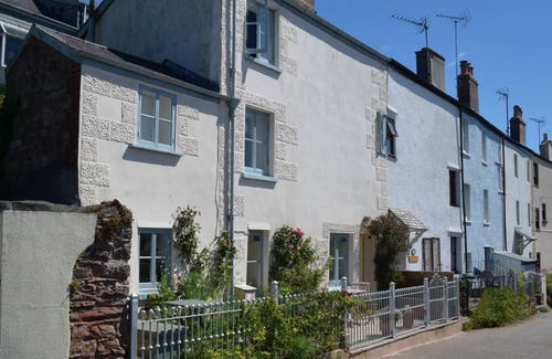 Kingsand Cottage | 105 m² Cottage ∙ 2 bedrooms ∙ 4 guests