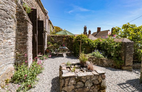 Burgh Island Cottage | 105 m² Cottage ∙ 2 bedrooms ∙ 4 guests