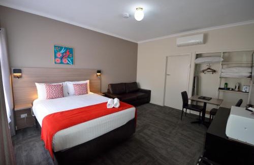 Tatiara Hotel | 105 On The Park