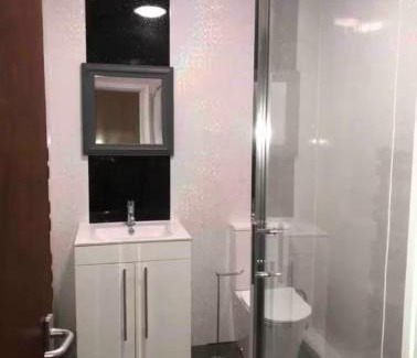 Sketty House | 106 Brynmill - Room 5 - Sea views