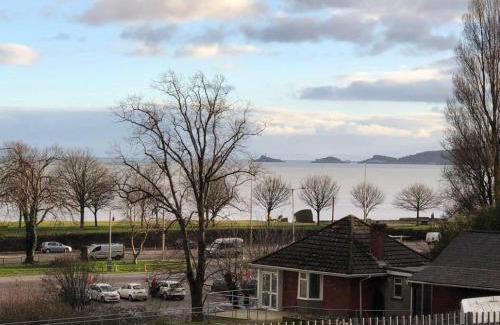 Sketty House | 106 Brynmill - Room 5 - Sea views
