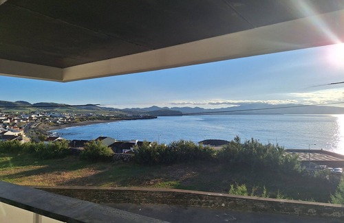 Ribeira Grande Apartment | 106 Green North in Ribeira Grande by the sea and municipal swimming pools