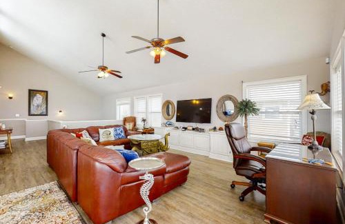 Ocean Cay House | 1060 S Fletcher Ave