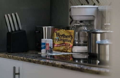 East Little Havana Apartment | 1068 NW #2 · Modern Apartment near Brickell 2Br