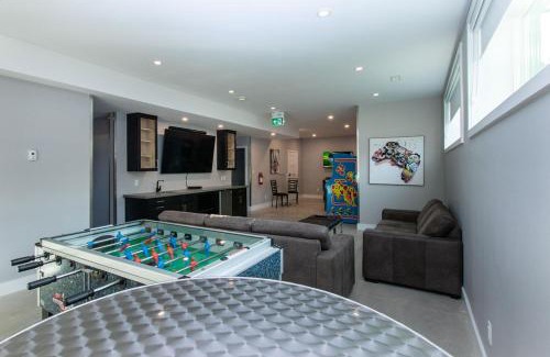 The Blue Mountains Ski Chalet | 107 Birchview Trail