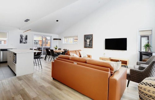 Stoneham Ski Chalet | 108 Chemin des Ruisselets