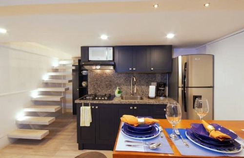 Urdesa Apartment | 108 Consulado USA *Parking* Loft Praga Apts 3 pax