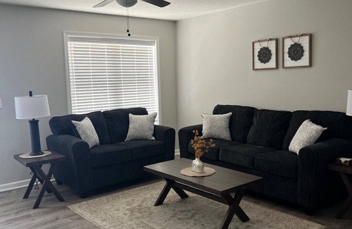 Washington Court House House | 108 Halliday Way 3-bedroom townhome with WiFi and AC in Washington Court House