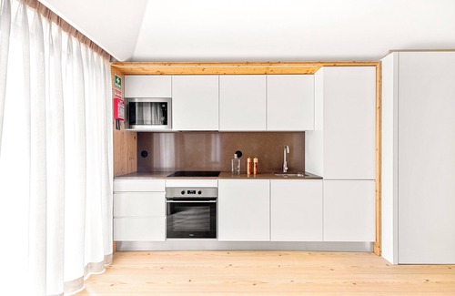 Lordelo do Ouro e Massarelos Apartment | 108 mm House