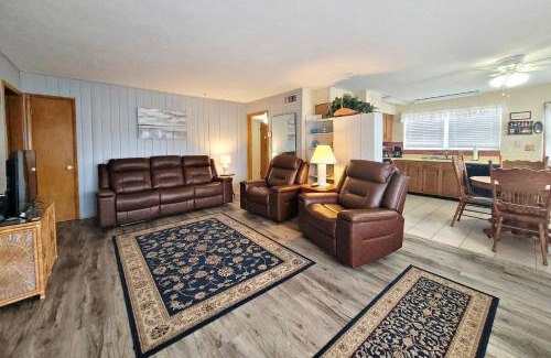 Van Valzah House | 108 Seaway Bungalow